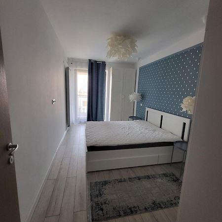 Politehnica Apartment Bukarest Exteriör bild